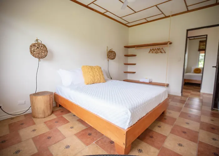 Buen Camino Hotel, San Mateo